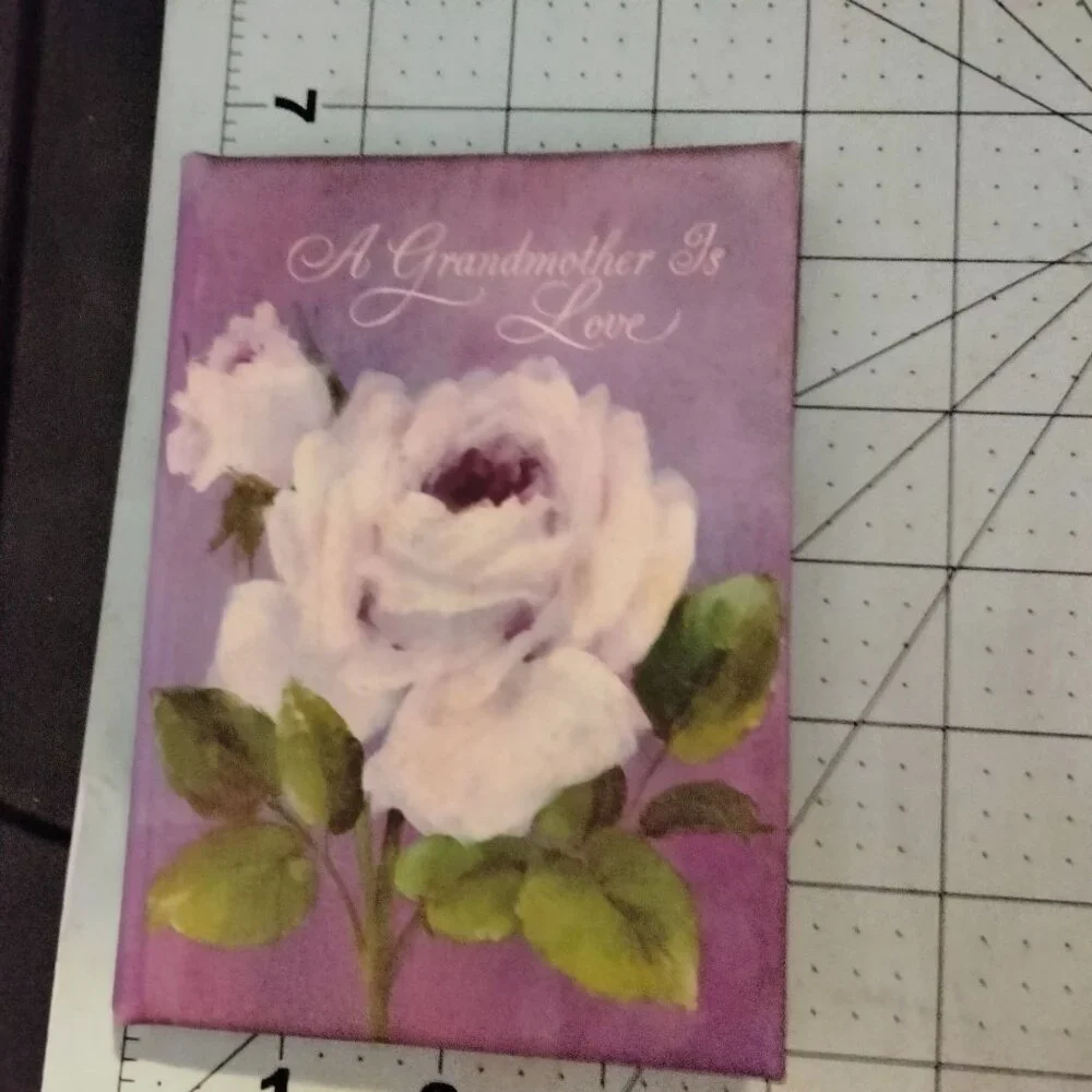 A Grandmother Is Love Keepsake Book Hallmark Box Floral Design Gift